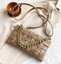 Load image into Gallery viewer, Weave Bag - Caramel
