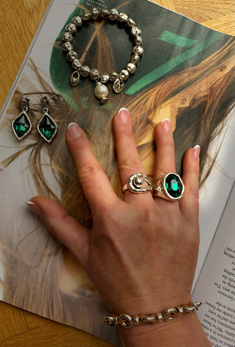 Green Stone/Silver Ring