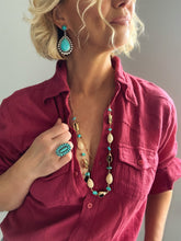 Load image into Gallery viewer, Turquoise/Silver Howlite Ring