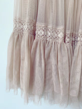 Load image into Gallery viewer, Preloved &amp; Vintage - Tulle Skirt in Blush