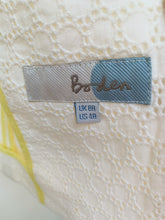 Load image into Gallery viewer, Preloved &amp; Vintage - Embroidered Cotton Jacket Off White/Cream