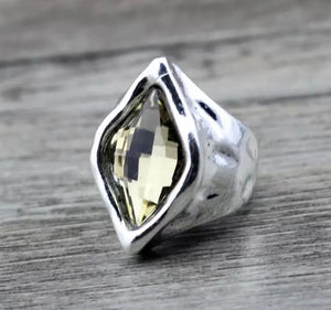 Silver Diamond Stone Glass Ring - Light Honey