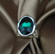 Load image into Gallery viewer, Green Stone/Silver Ring