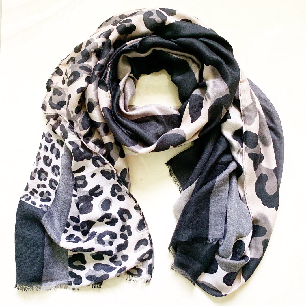 Leopard / Block Print Scarf - Black/Grey