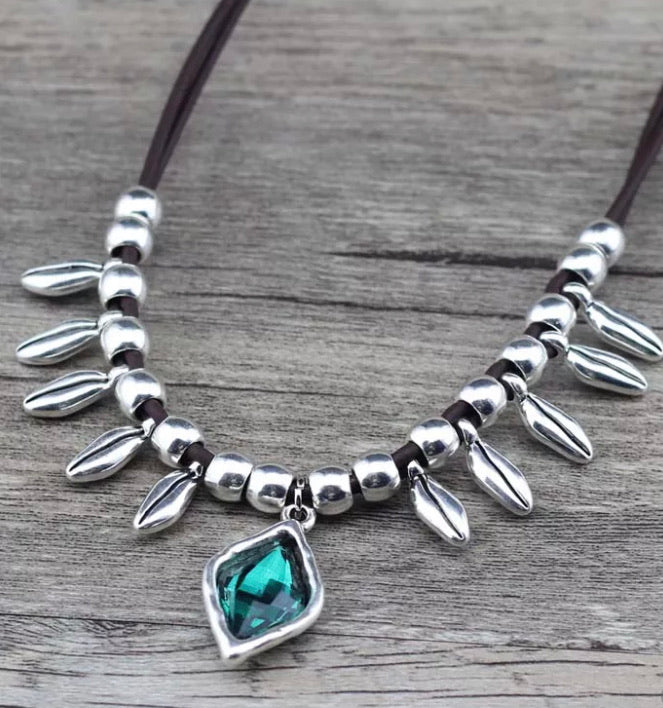 Boho Silver/Leather Necklace - Green